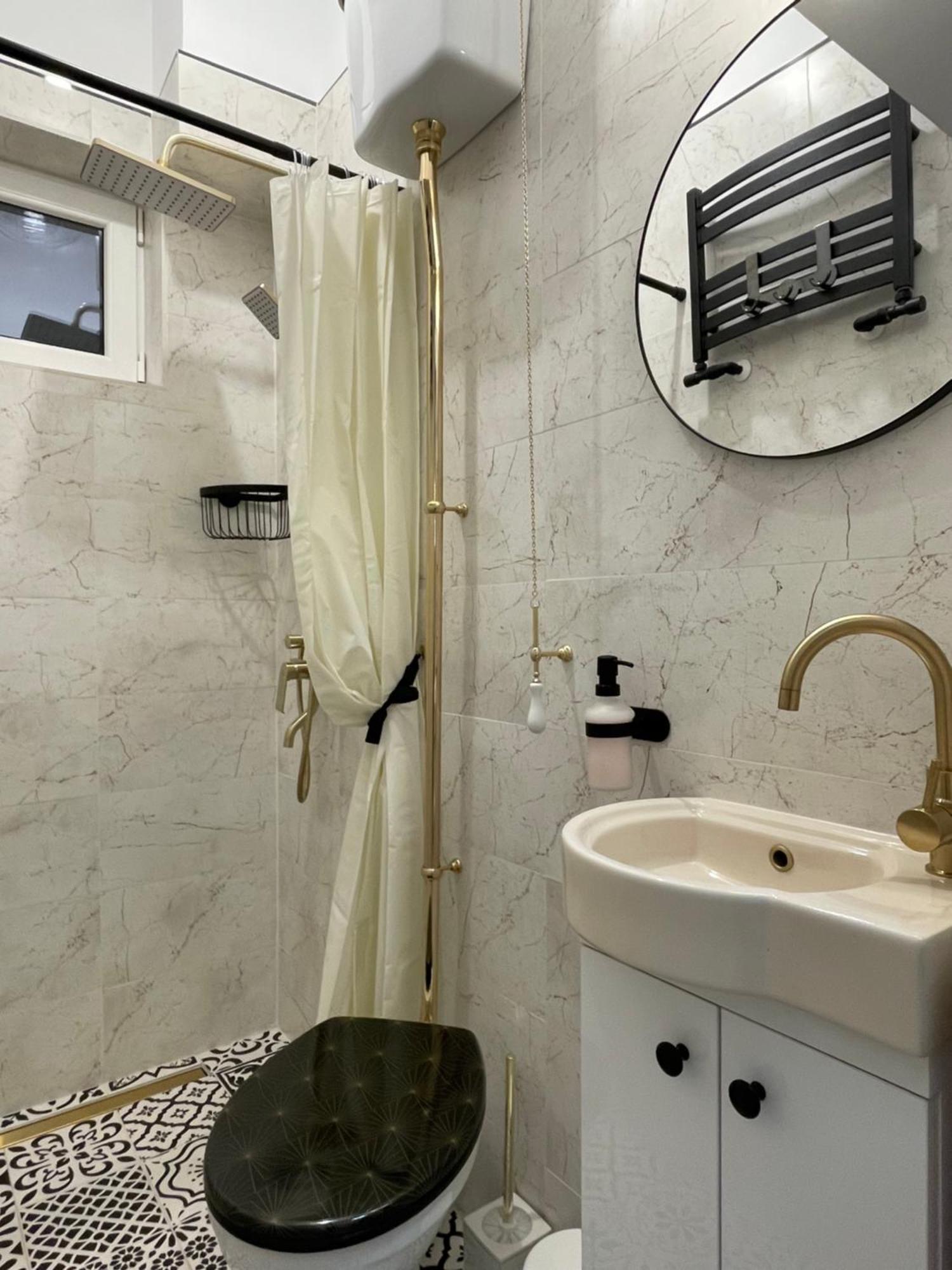 Appartement Studio Alice Romana Square à Bucarest Extérieur photo