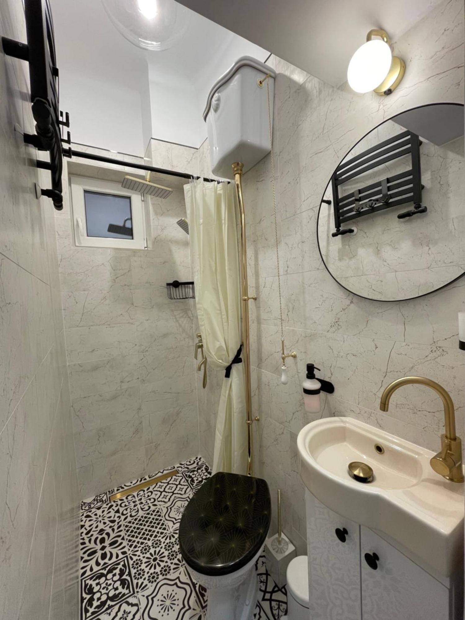 Appartement Studio Alice Romana Square à Bucarest Extérieur photo