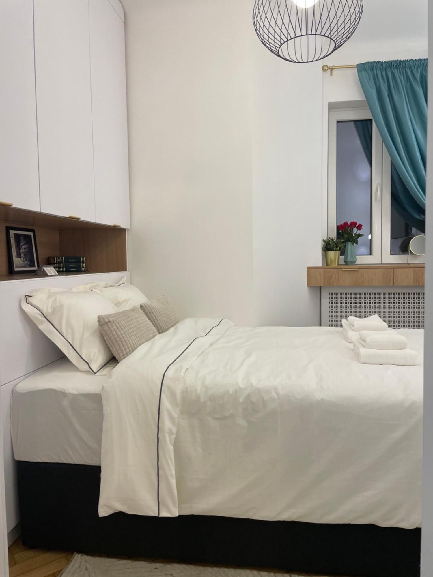 Appartement Studio Alice Romana Square à Bucarest Extérieur photo